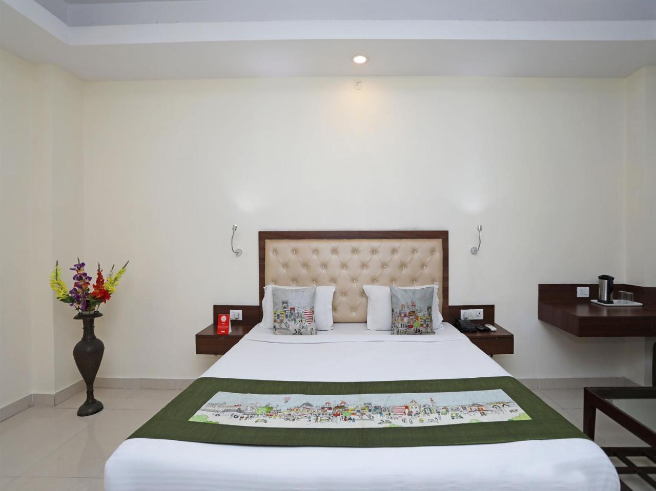 Oyo 680 Hotel Ranjana Heritage Lucknow Exterior photo