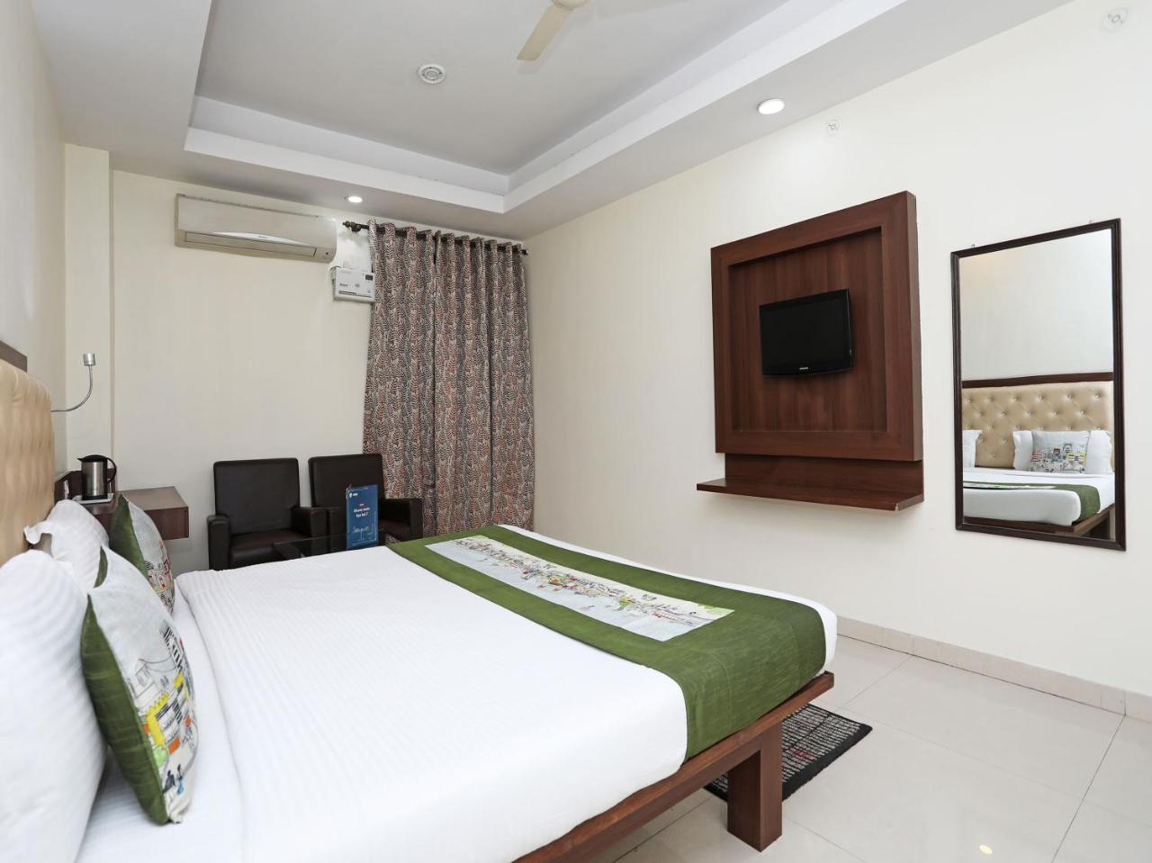 Oyo 680 Hotel Ranjana Heritage Lucknow Exterior photo