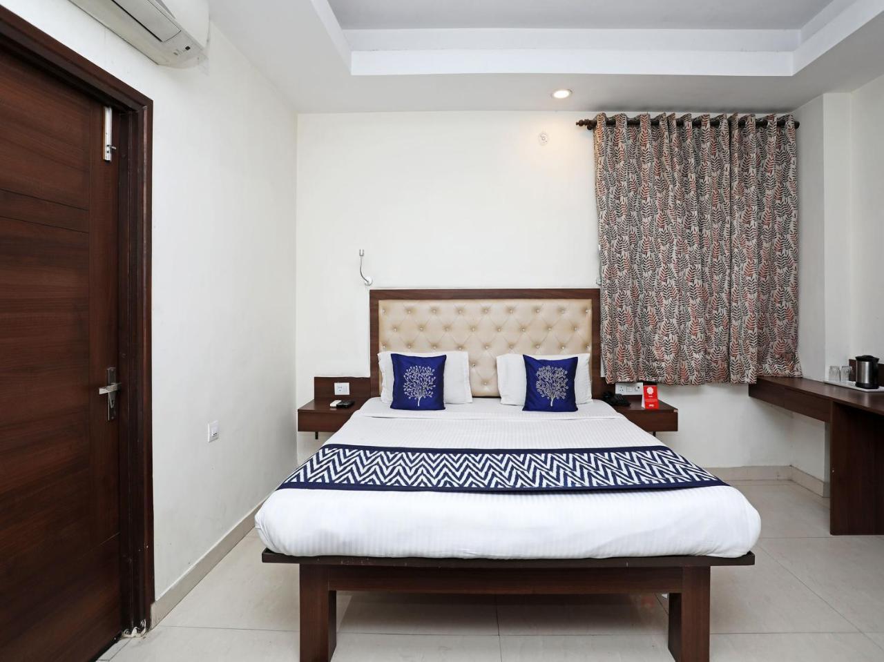 Oyo 680 Hotel Ranjana Heritage Lucknow Exterior photo